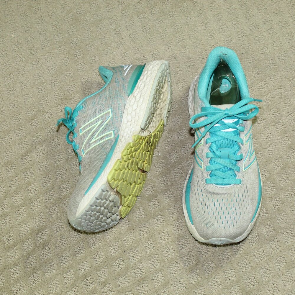 New Balance Women's Size 9 Grey Teal Fresh Foam Athletic Shoes